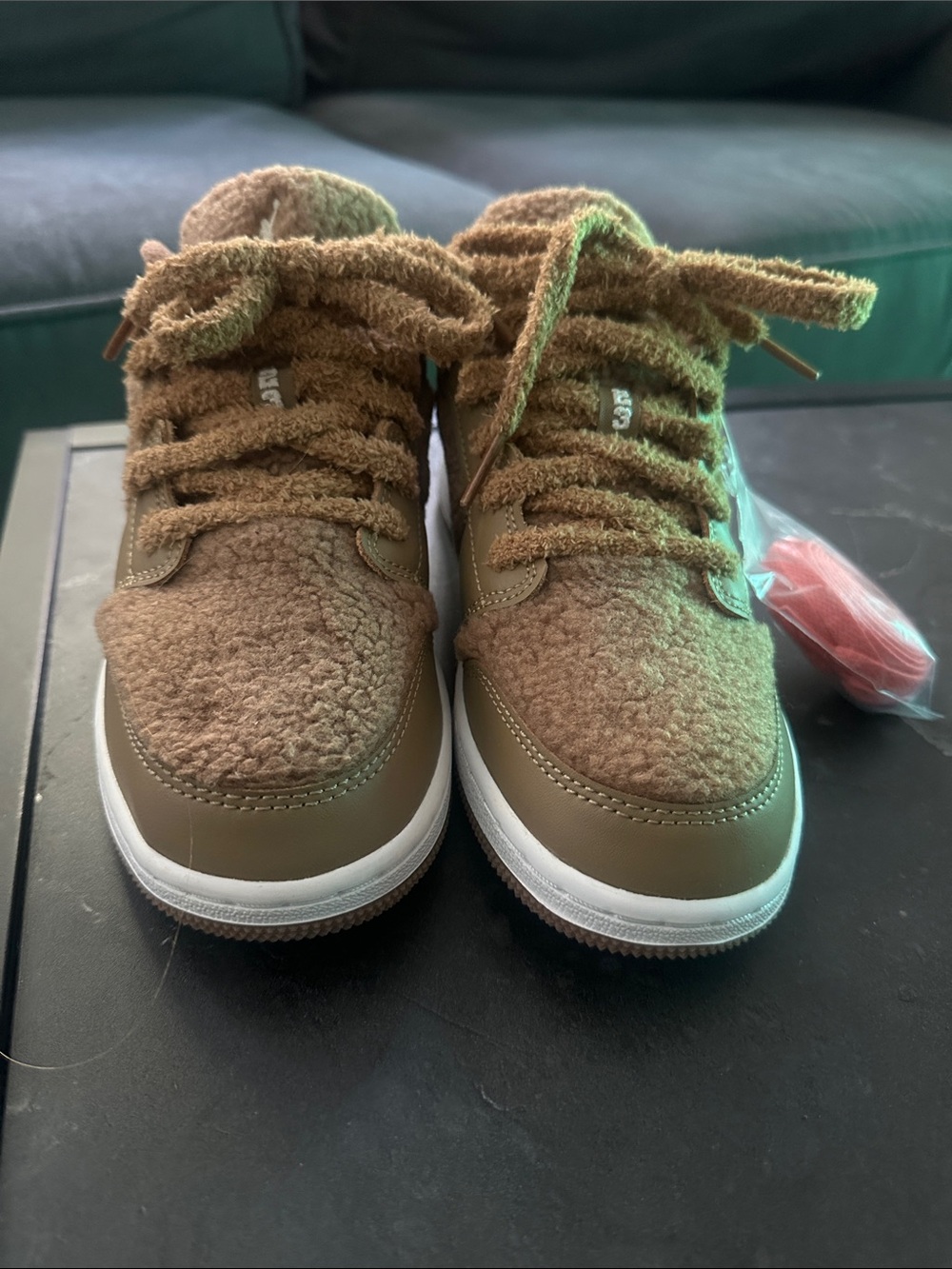 Jordan 1 Low UTL "Teddy Bear" sneakers